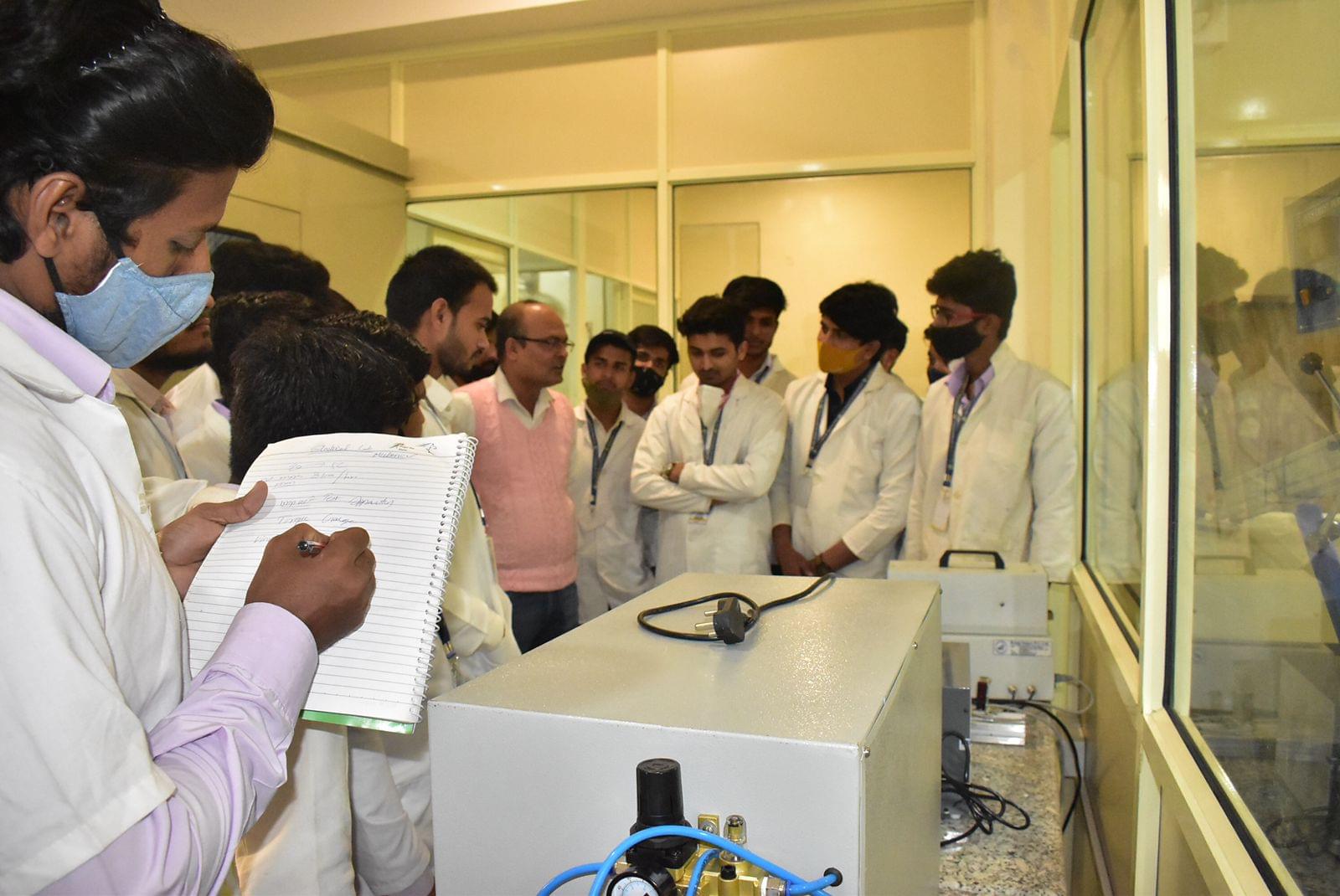 GN Group of Institutes Greater Noida Industrial Visit photo 4